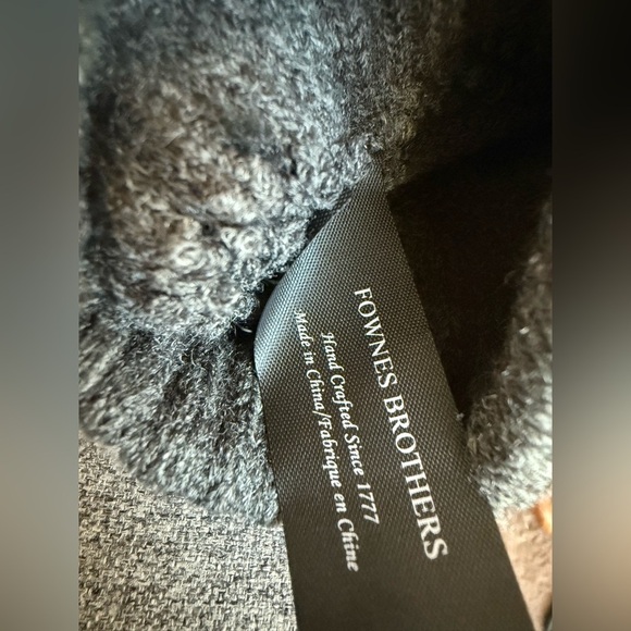 Fownes + ProTX2 Charcoal one size gloves touch screen antimicrobial NWT - Picture 2 of 3